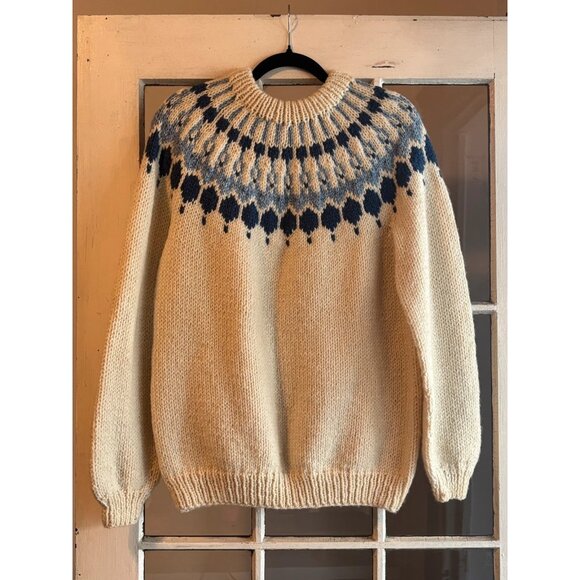 Beautiful Vintage Hand Knit Blue and White Wool Sweater - Picture 1 of 7